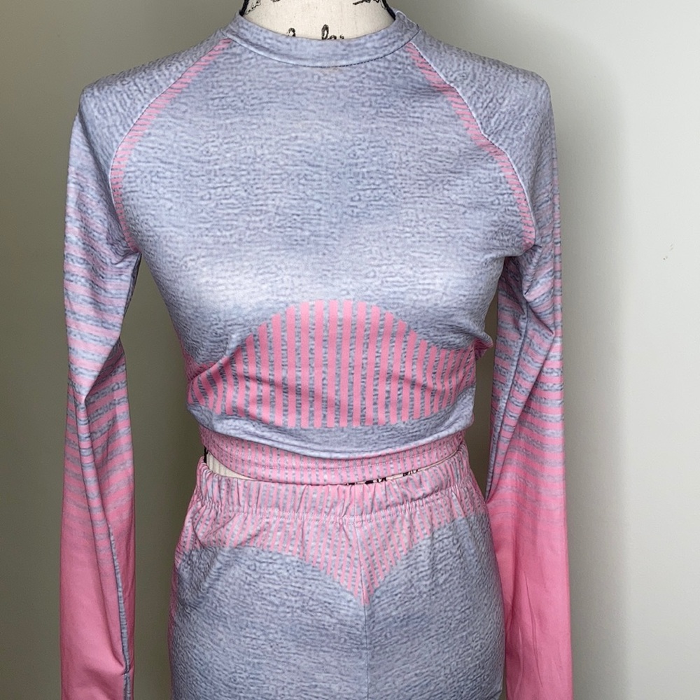 Pink and grey active outfit